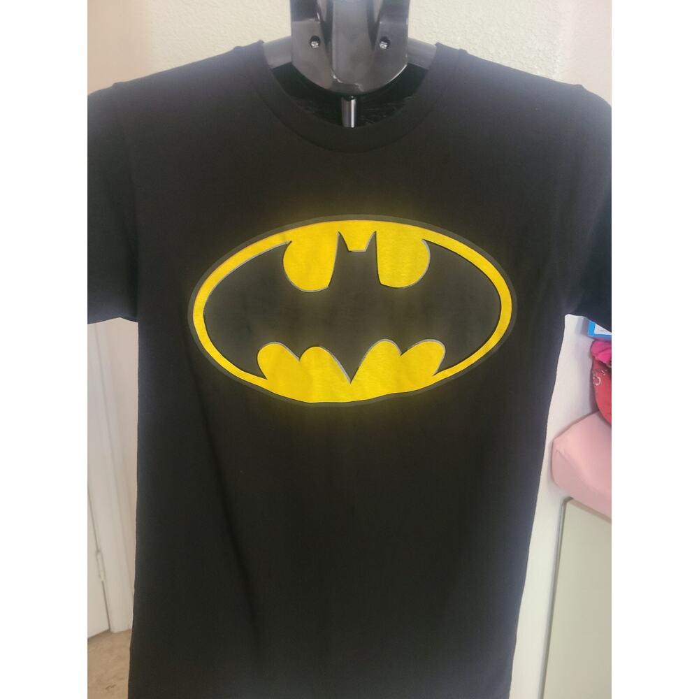 Batman™ Logo T Shirt Men’s Small Black DC Comics Graphic Tee Short Sleeve - Picture 2 of 4